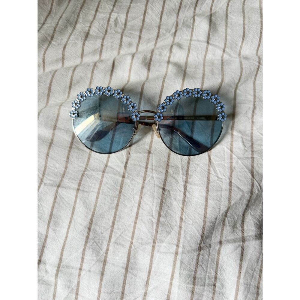 Guess Blue Round Sunglasses with Floral Accents